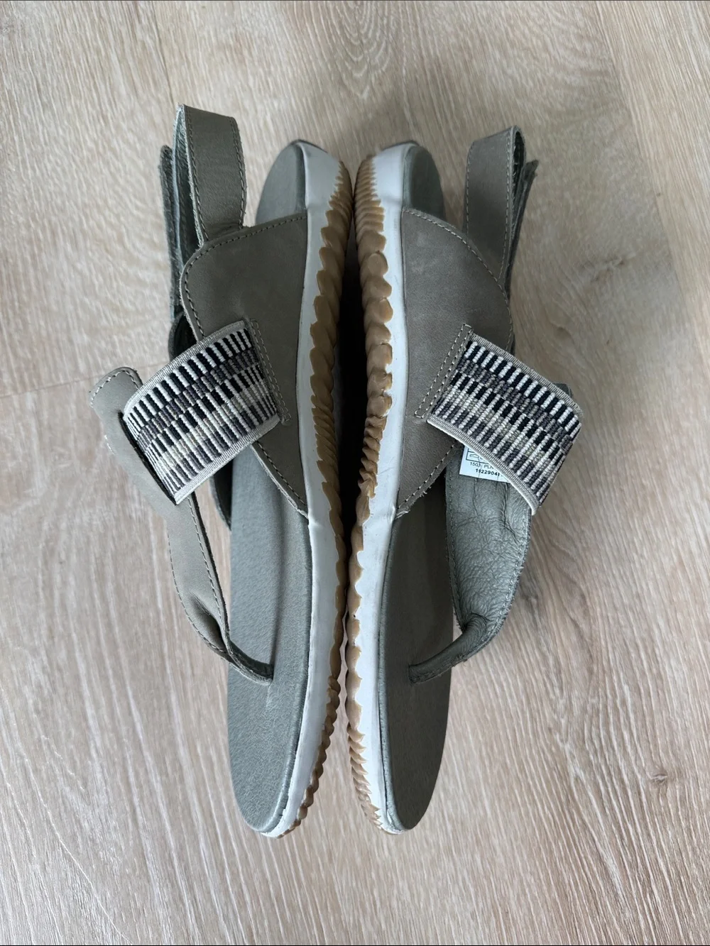 Sorel Gray Striped Elastic Thong Sandals